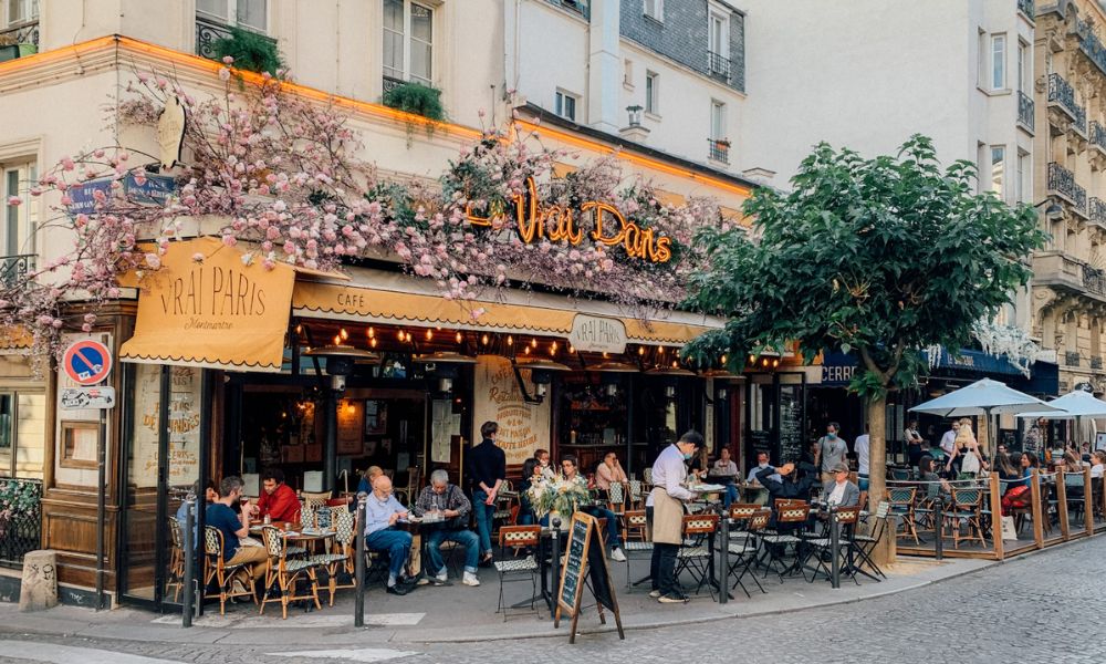 12 Very Important Things to Know Before Visiting Paris for the First Time