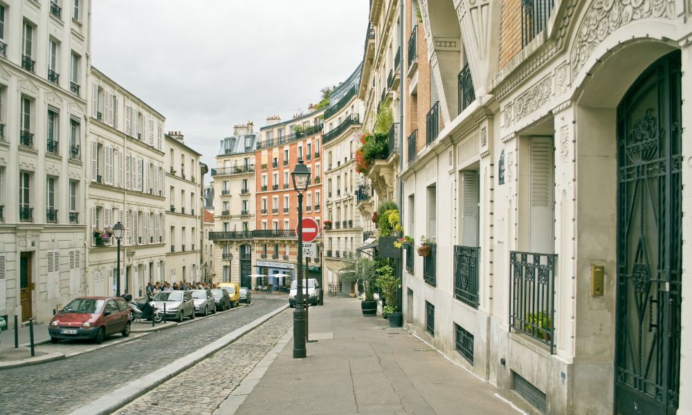 Important Things to Know Before You Book Your Paris Hotel