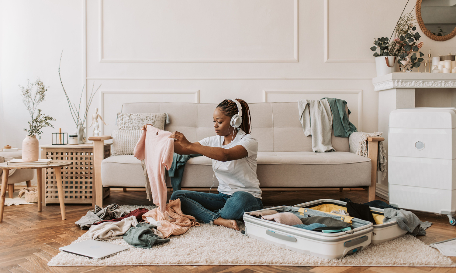 11 Smart Travel Accessories That Will Help You Pack for Paris Like a Pro