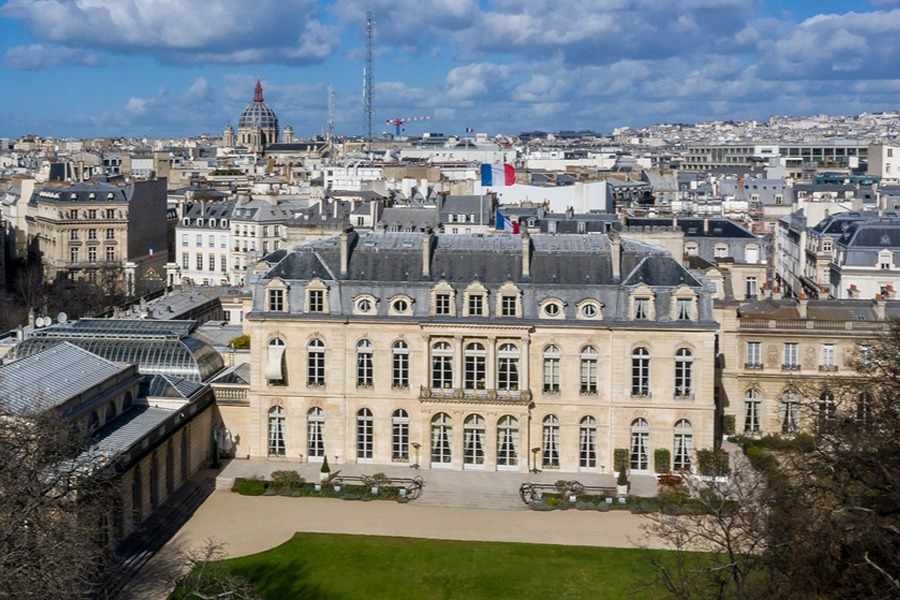 Aerial view of the Élysée Palace and Paris rooftops, a highlight for European Heritage Days and one of the best things to do in September in Paris.